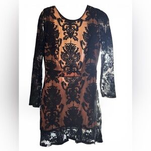 For love of Lemons Black lace short dress size large